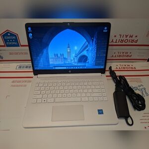 HP 14-dq0052dx 14" Intel Win 11 Celeron N4120 1.10GHz 16GB RAM 64GB eMMC White